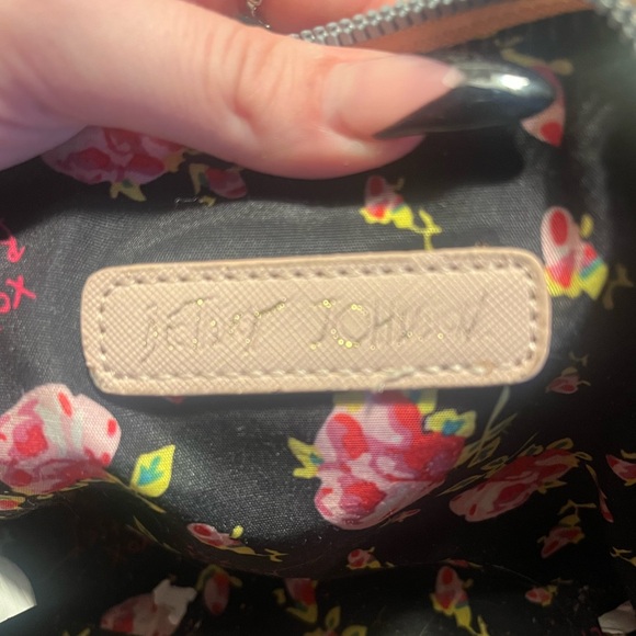 Bestey Johnson pink bow purse - Picture 3 of 3